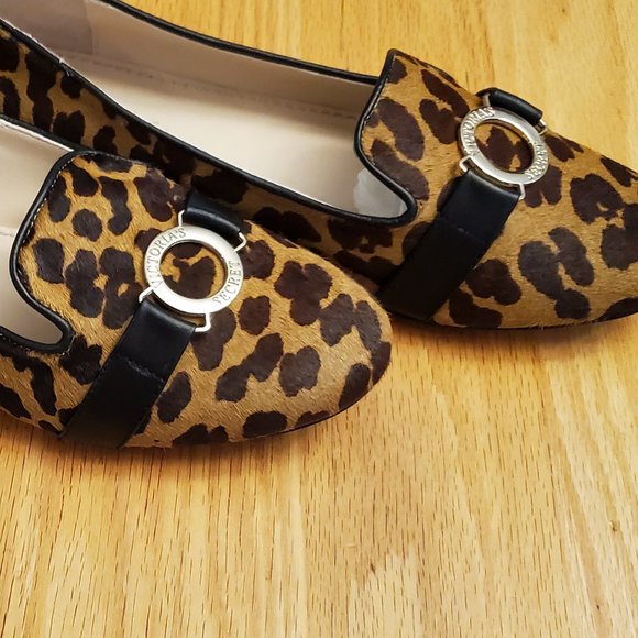 Victoria's Secret Leopard Flats Size 7.5B - Picture 8 of 16